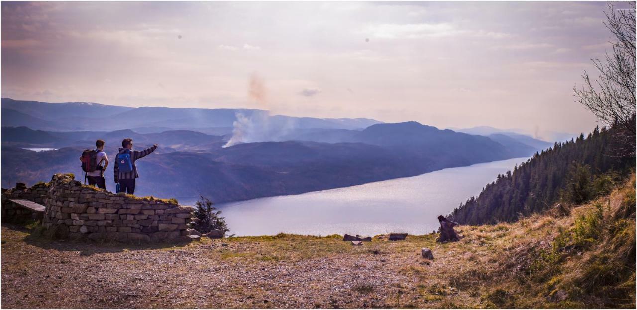 Loch Ness Lochside Hostel, Over 16S Only Invermoriston Esterno foto