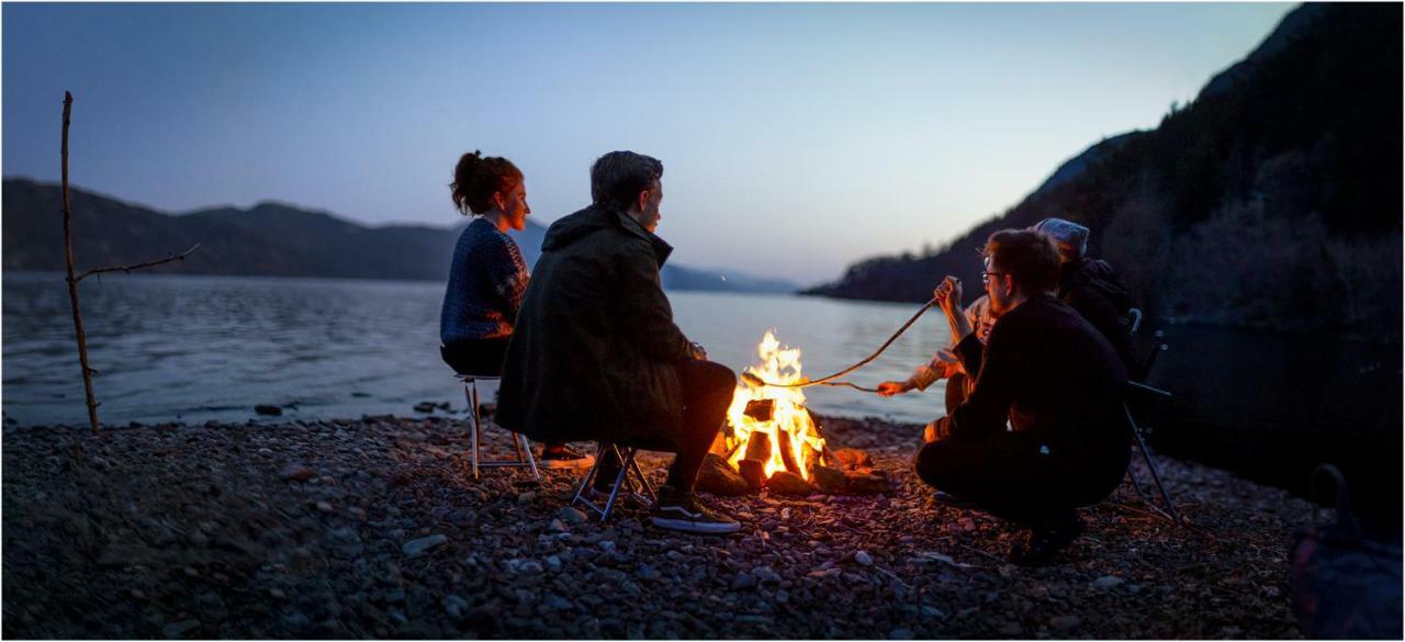 Loch Ness Lochside Hostel, Over 16S Only Invermoriston Esterno foto